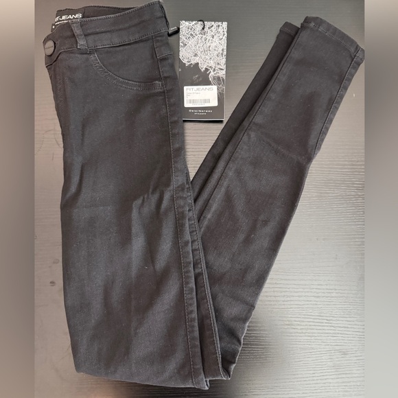 Contour FITJEANS - all black, new with tags, size S - Picture 2 of 4